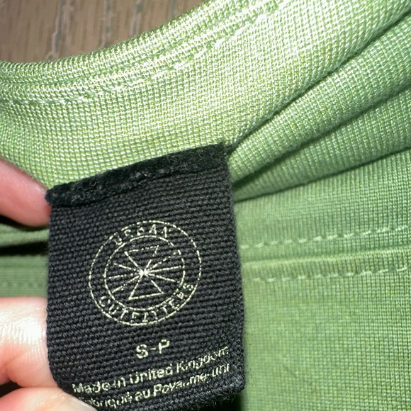 Urban Outfitters Low-Rise Mini Skirt - Picture 4 of 4